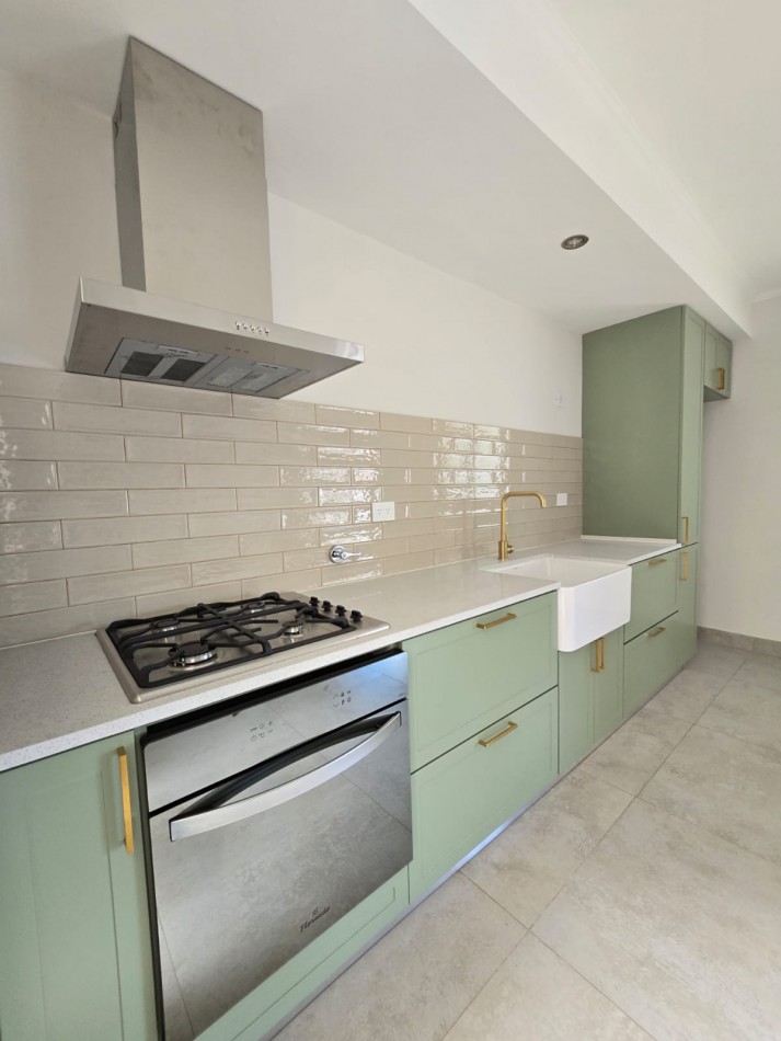 VENDEMOS CHALET EN IMPECABLE ESTADO EN BARRIO SAN JOSE 