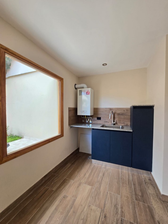 VENDEMOS CHALET EN IMPECABLE ESTADO EN BARRIO SAN JOSE 