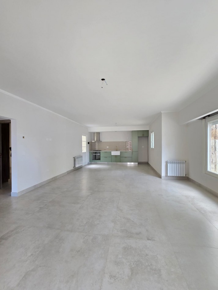 VENDEMOS CHALET EN IMPECABLE ESTADO EN BARRIO SAN JOSE 