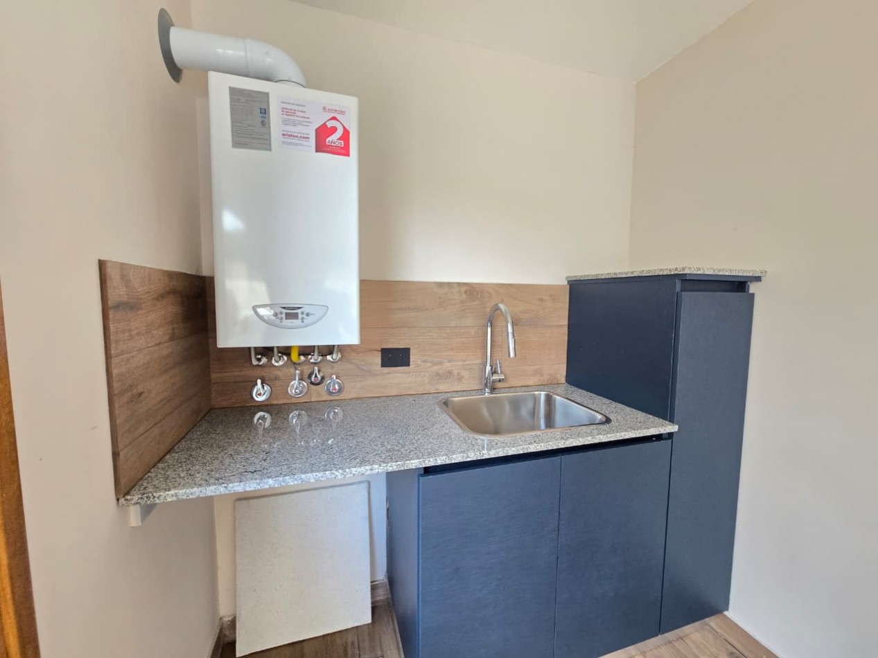 VENDEMOS CHALET EN IMPECABLE ESTADO EN BARRIO SAN JOSE 
