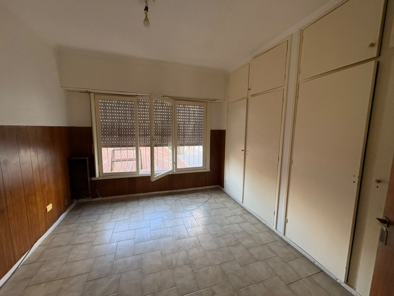 ALQUILER PH 3 AMBIENTES CON BALCON A LA CALLE BARRIO DON BOSCO. 