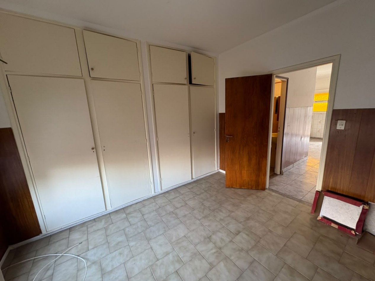 ALQUILER PH 3 AMBIENTES CON BALCON A LA CALLE BARRIO DON BOSCO. 