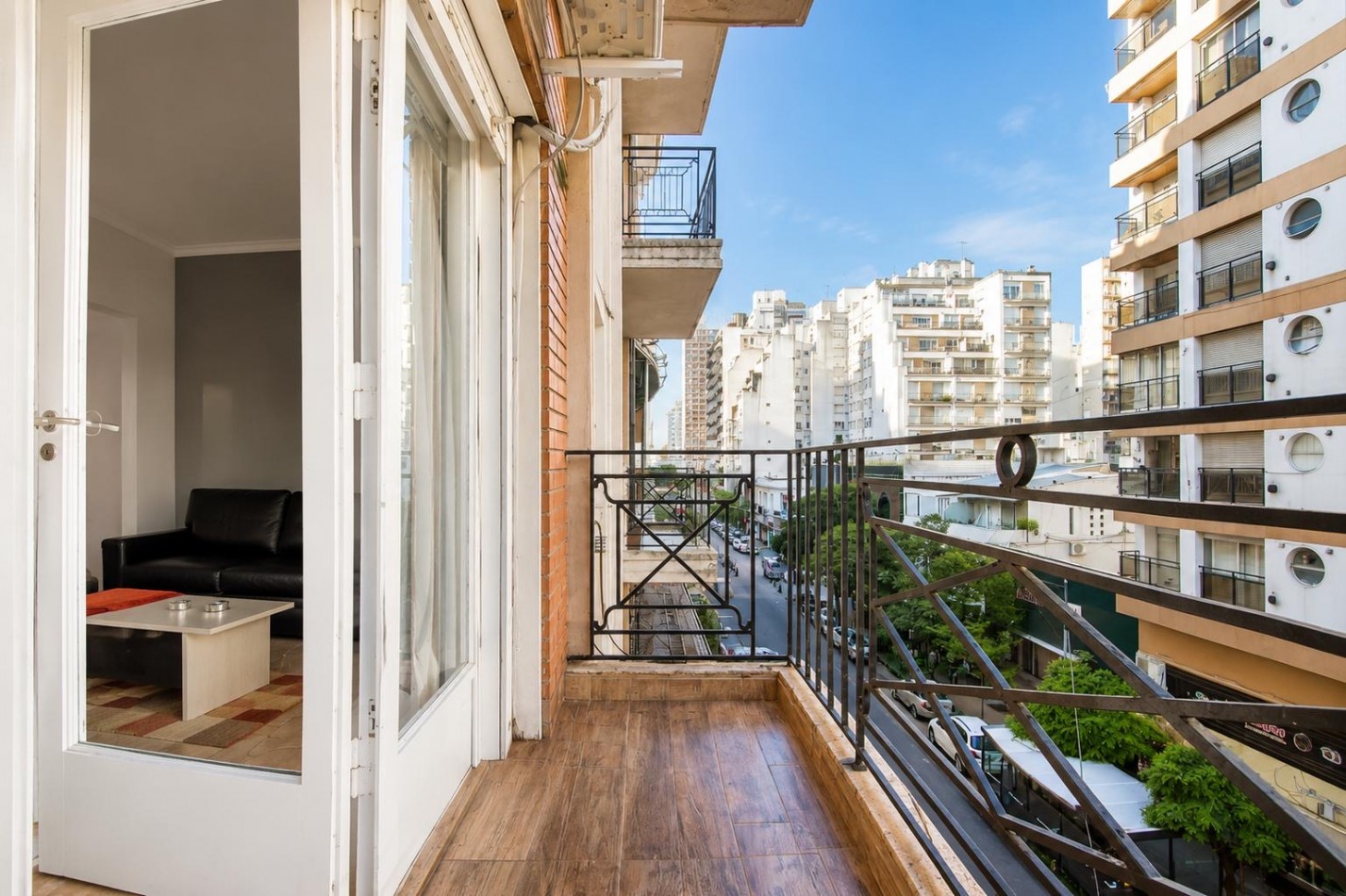 VENDEMOS DEPARTAMENTO DE 3 AMBIENTES ZONA CENTRO CON BALCON