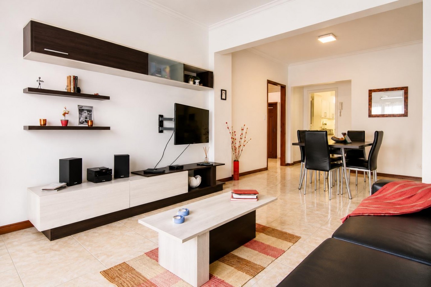 VENDEMOS DEPARTAMENTO DE 3 AMBIENTES ZONA CENTRO CON BALCON