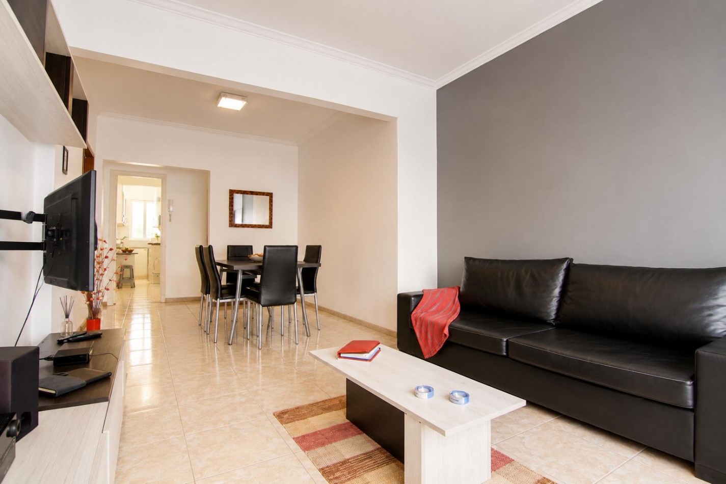 VENDEMOS DEPARTAMENTO DE 3 AMBIENTES ZONA CENTRO CON BALCON