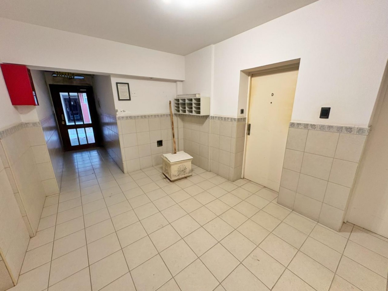 ALQUILER 24 MESES ZONA ESTRADA Y TEJEDOR 3 AMBIENTES CON ESPACIO DE COCHERA 