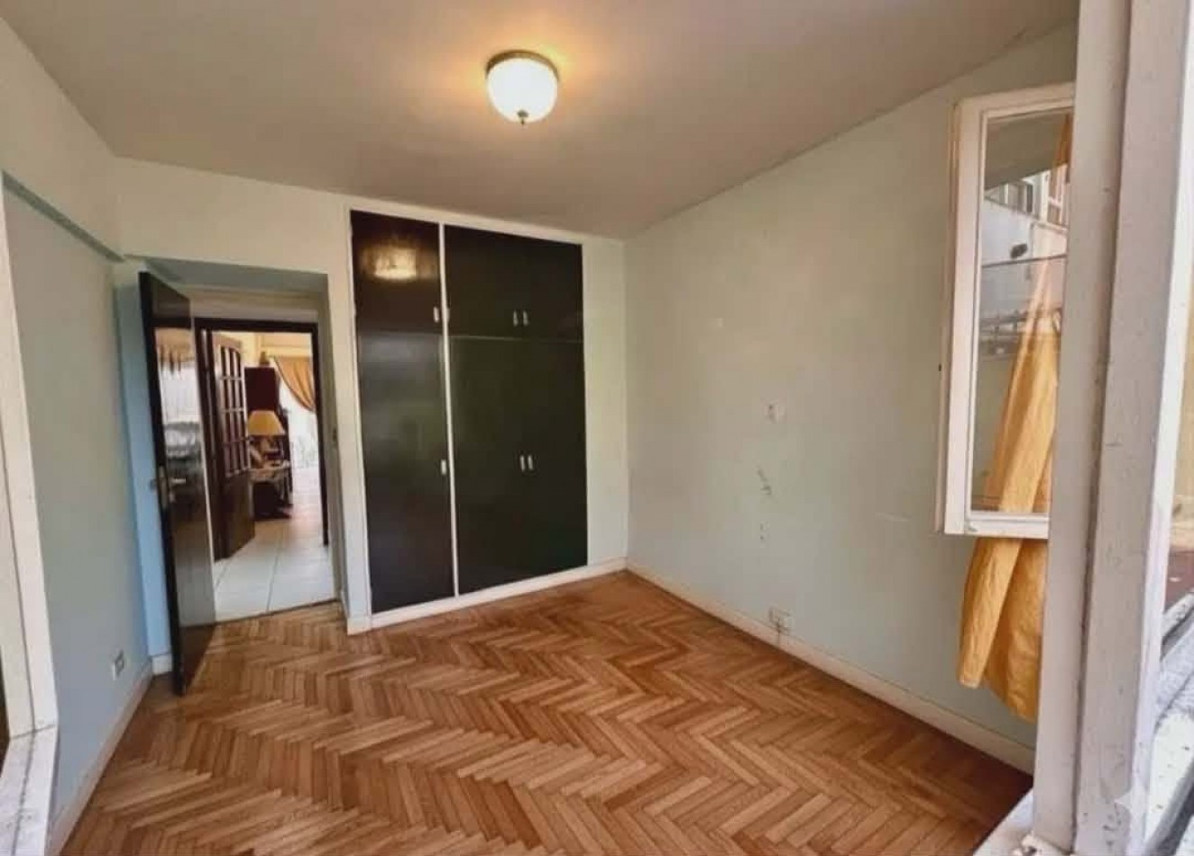 VENDEMOS DEPARTAMENTO DE 2 AMB CON DEPENDENCIA BALCON Y PATIO A LA CALLE