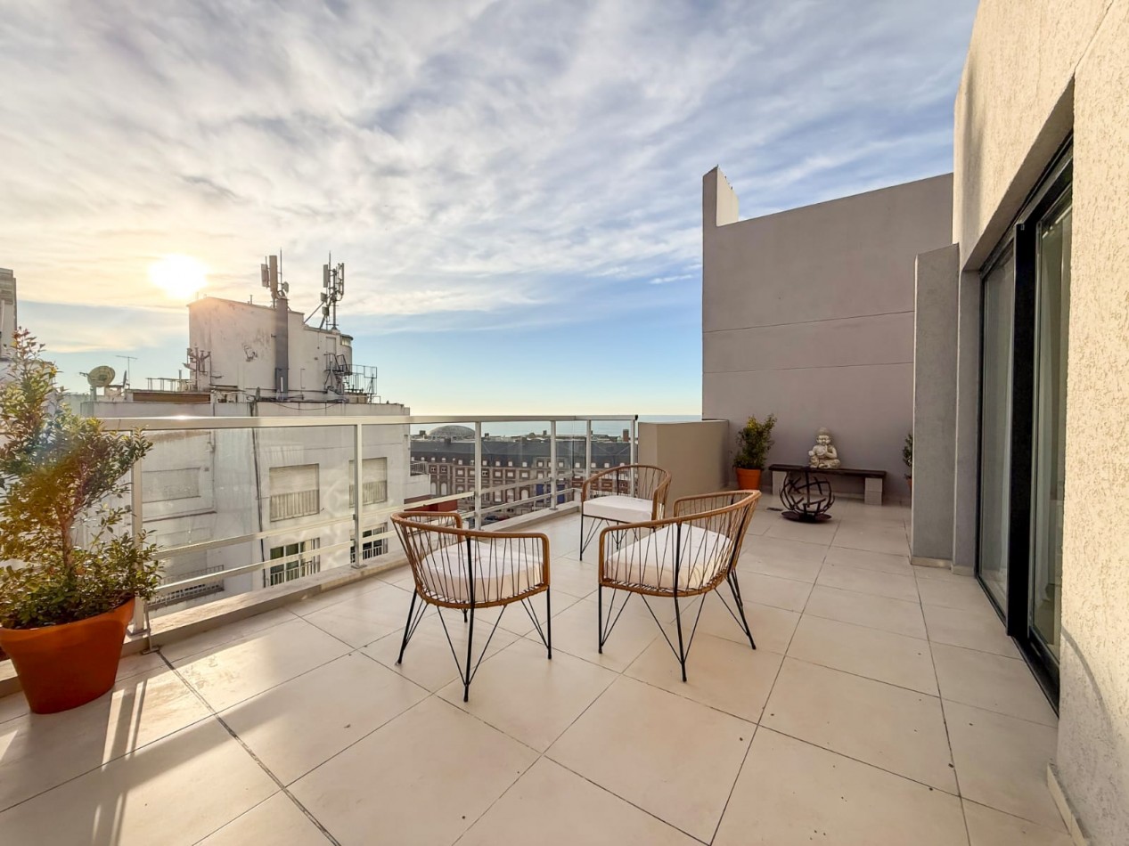 VENDEMOS SEMIPISO CON TERRAZA Y VISTA AL MAR 