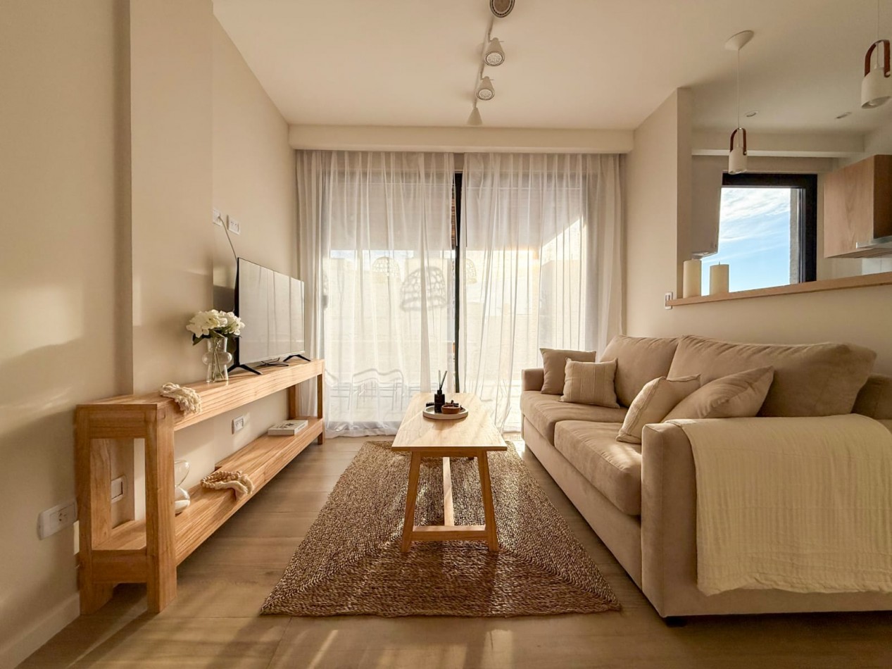 VENDEMOS SEMIPISO CON TERRAZA Y VISTA AL MAR 