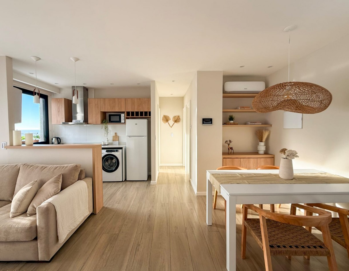 VENDEMOS SEMIPISO CON TERRAZA Y VISTA AL MAR 