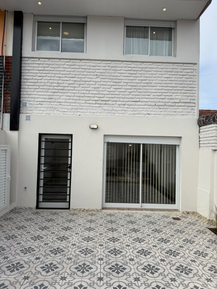 DUPLEX 4 AMB C/COCHERA PARQUE LURO APTO CREDITO 