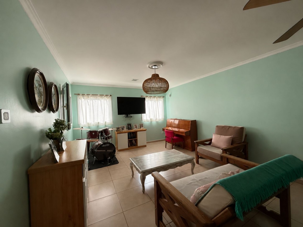 VENTA O PERMUTA CASA SIERRA DE LOS PADRES 4 AMBIENTES 