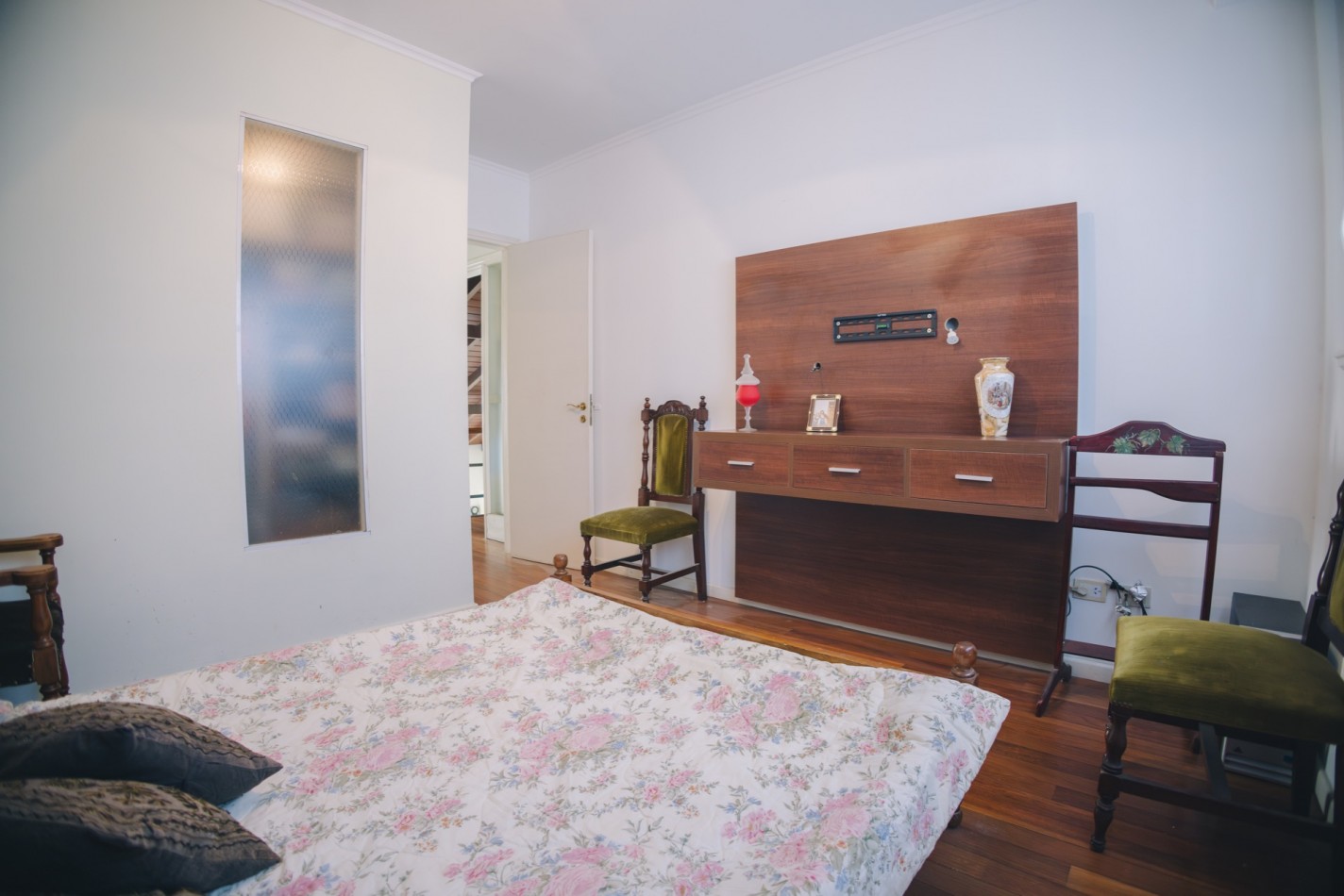 CASA CON DOBLE ACCESO Y SECTOR PROFESIONAL INDEPENDIENTE EN STELLA MARIS
