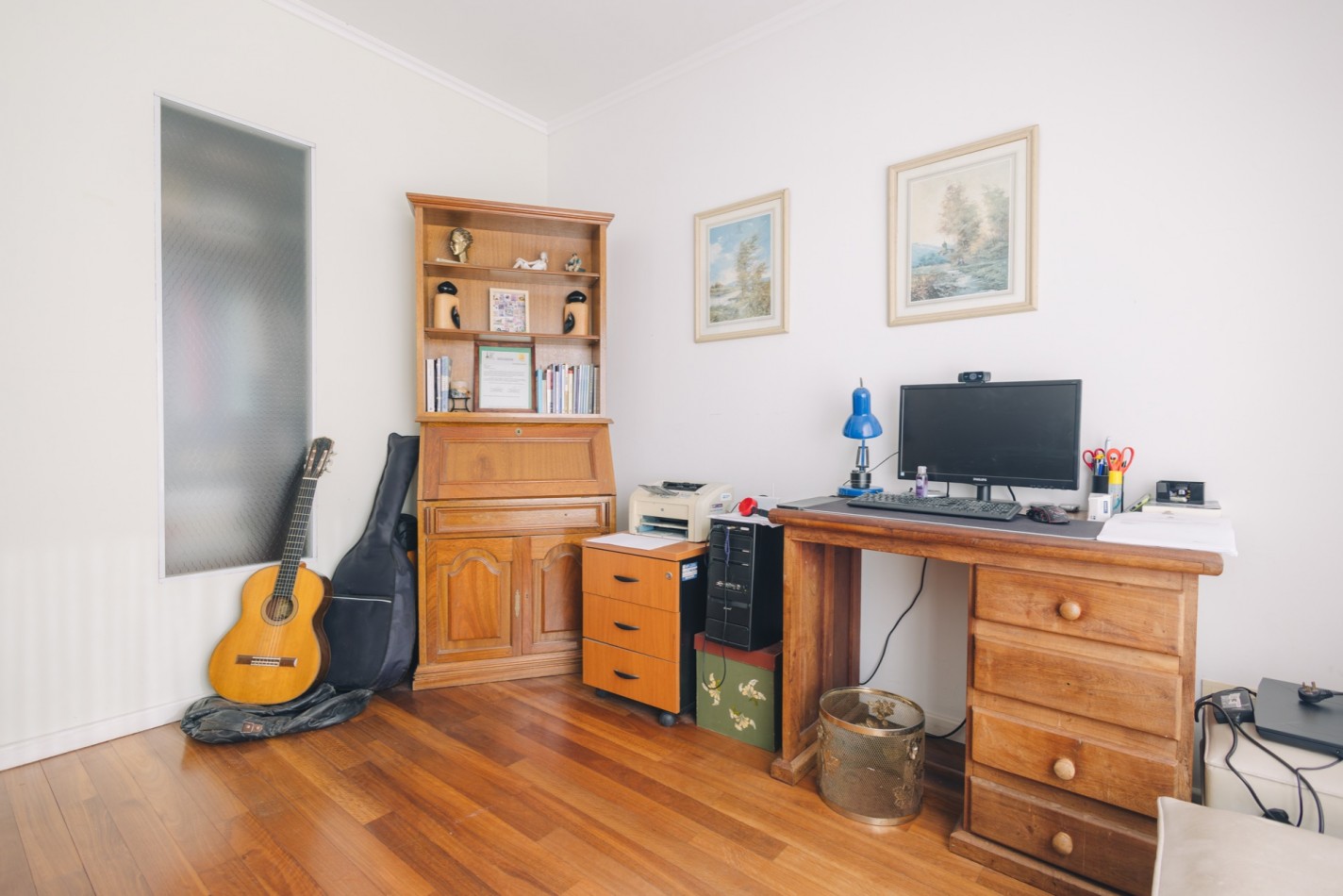 CASA CON DOBLE ACCESO Y SECTOR PROFESIONAL INDEPENDIENTE EN STELLA MARIS
