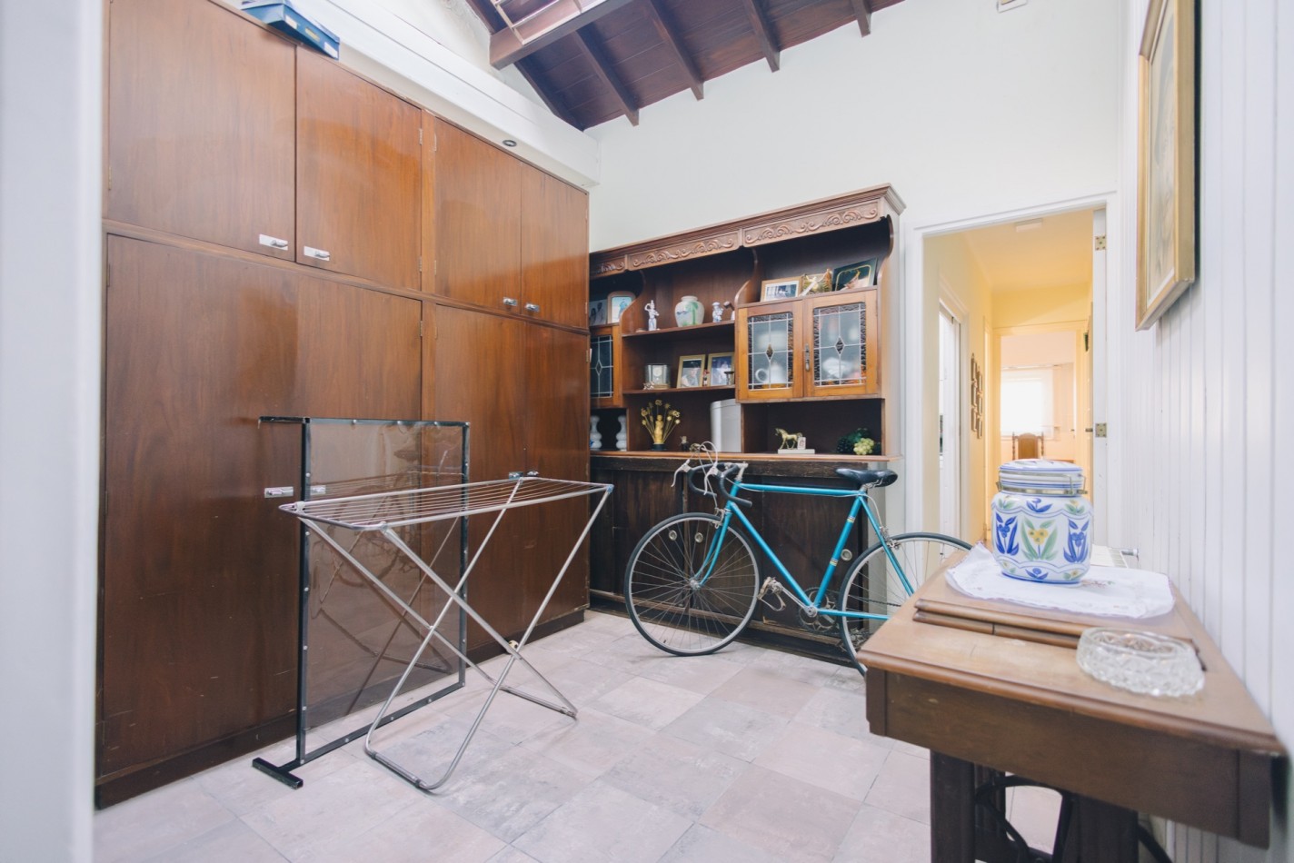 CASA CON DOBLE ACCESO Y SECTOR PROFESIONAL INDEPENDIENTE EN STELLA MARIS