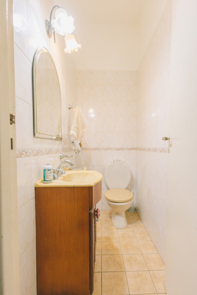 CASA CON DOBLE ACCESO Y SECTOR PROFESIONAL INDEPENDIENTE EN STELLA MARIS