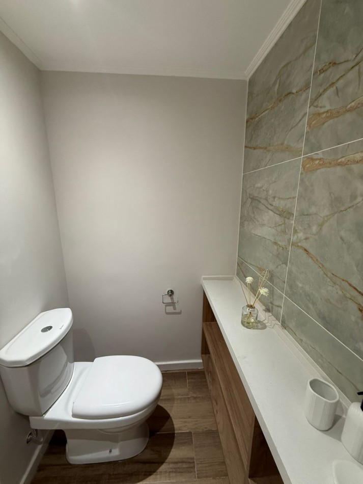 DEPARTAMENTO 3 AMB - A 100MTS DEL MAR - SOBRE AV COLON