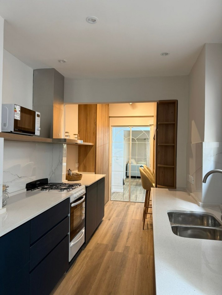 DEPARTAMENTO 3 AMB - A 100MTS DEL MAR - SOBRE AV COLON