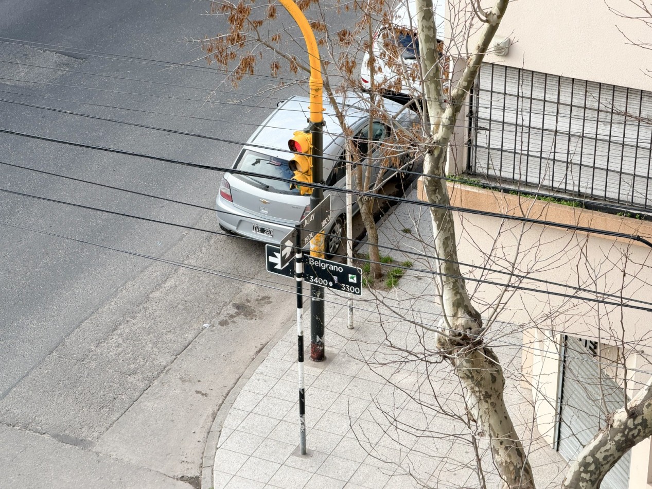 VENDEMOS 3 AMB RECICLADO TODO EXTERNO MACROCENTRO