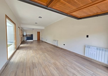 VENDEMOS CHALET EN IMPECABLE ESTADO EN BARRIO SAN JOSE 