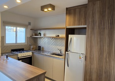 OPORTUNIDAD EN VENTA 2 AMB CON BALCON Y COCHERA APTO CREDITO 